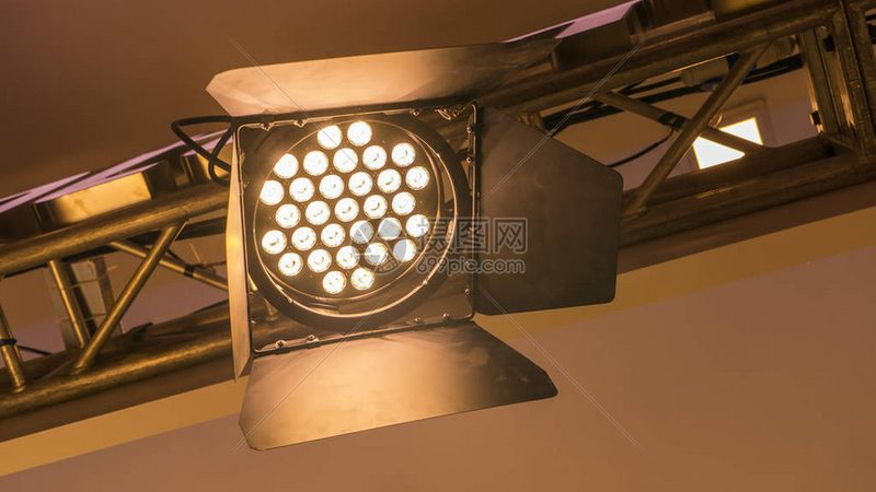 户外灯具厂家品牌对比，揭秘选购要点